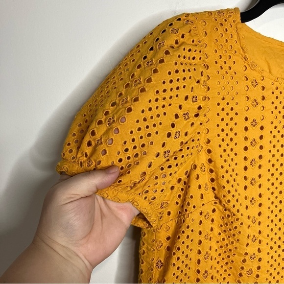J. Crew eyelet puffed sleeve blouse golden yellow‎ size XS - Picture 5 of 10